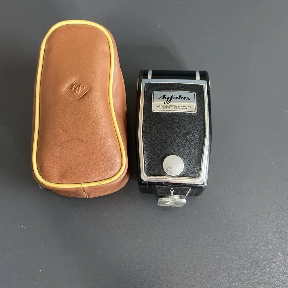 Agfalux Agfa Werk AG Black Camera Accessory Pocket Flash With Case Made Germany